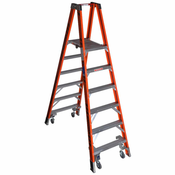 Werner PT7400-4C Type IA Fiberglass Platform Ladder w/casters